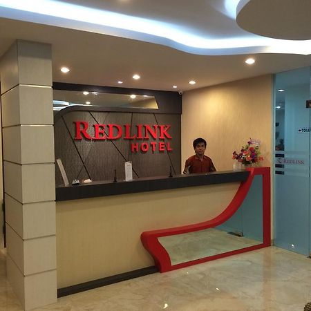 Redlink Hotel Batam Extérieur photo