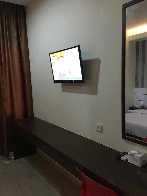 Redlink Hotel Batam Chambre photo