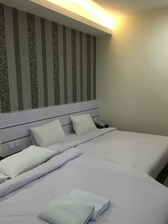 Redlink Hotel Batam Extérieur photo