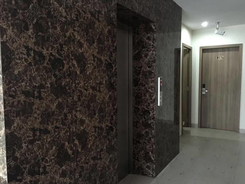 Redlink Hotel Batam Extérieur photo